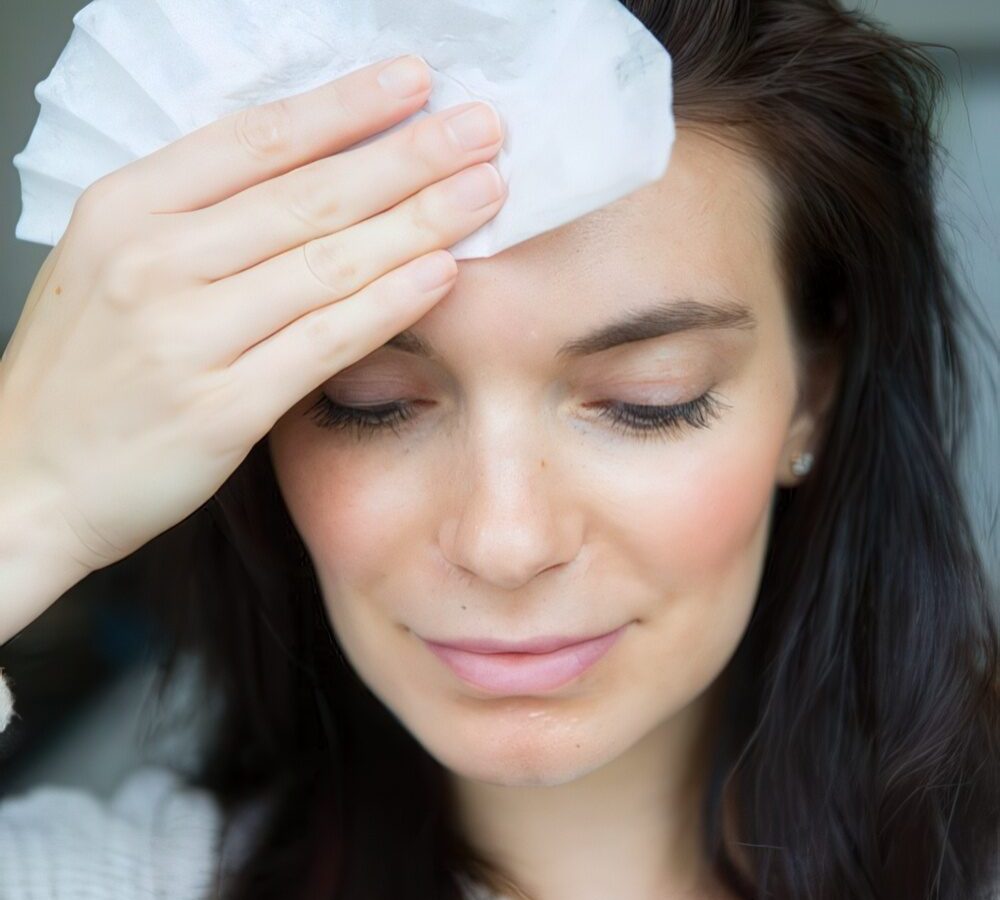 how to blot face without removing makeup